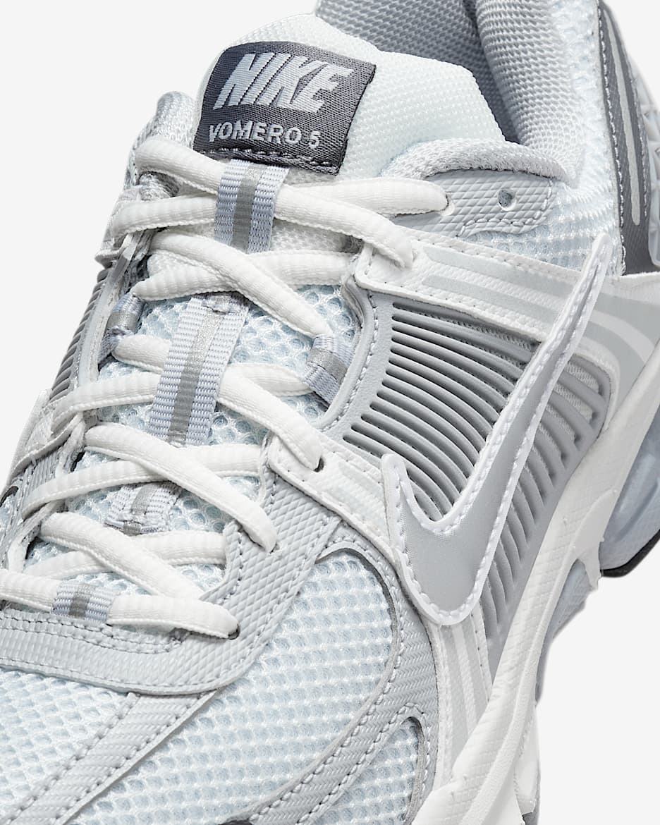 Big 5 nikes sales